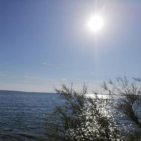 Bella Mare Apartment Mandre Bagian luar foto