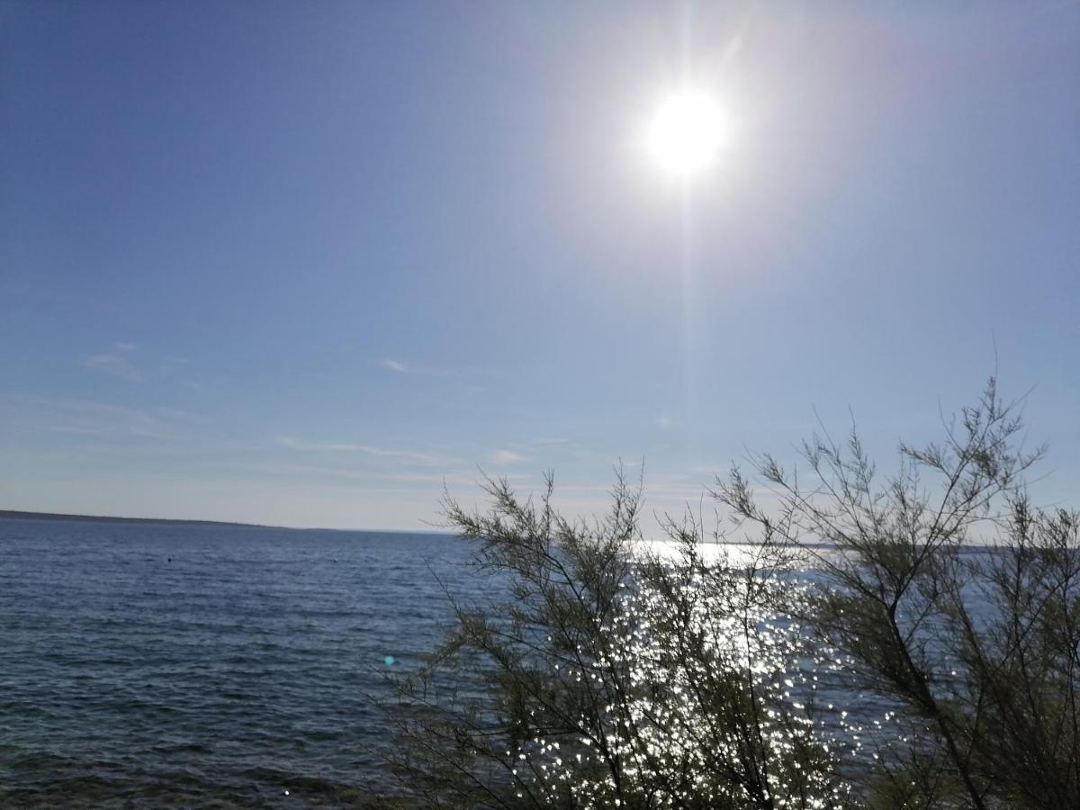 Bella Mare Apartment Mandre Bagian luar foto