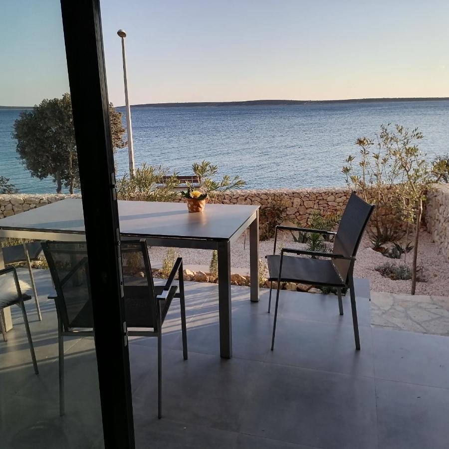 Bella Mare Apartment Mandre Bagian luar foto